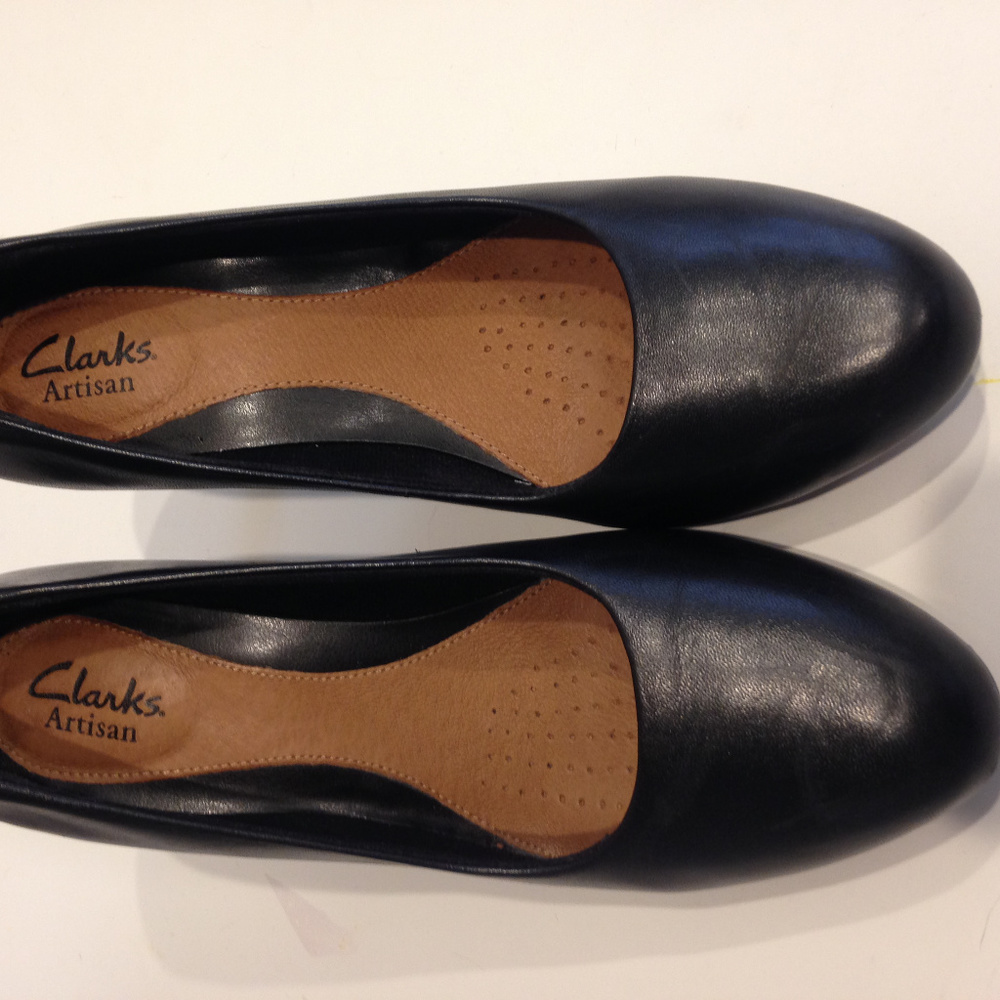 Clarks Tempt Appeal Black Leather Pumps Size 6.5